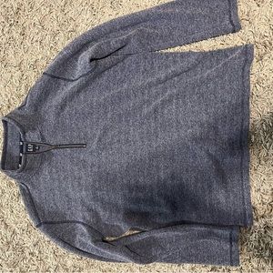 Men’s gap pullover sweat shirt